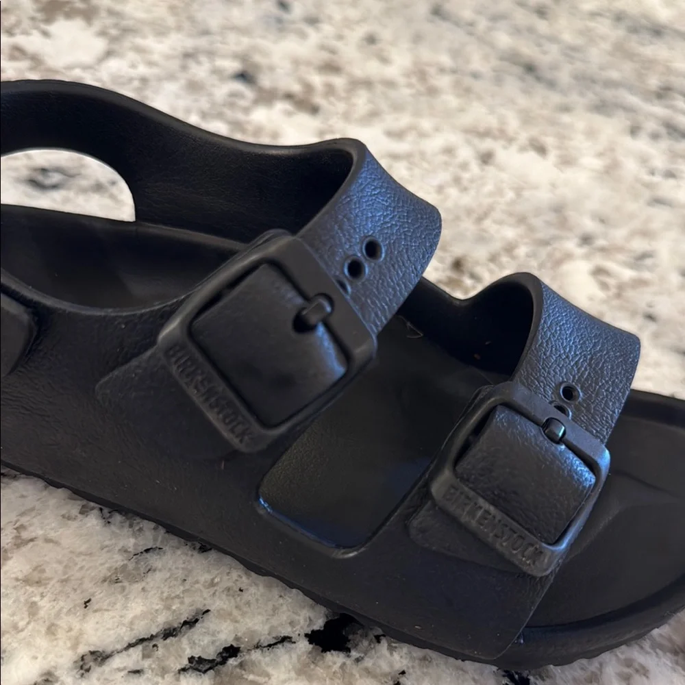 Kids Black Birkenstock Sandal - Picture 4 of 4